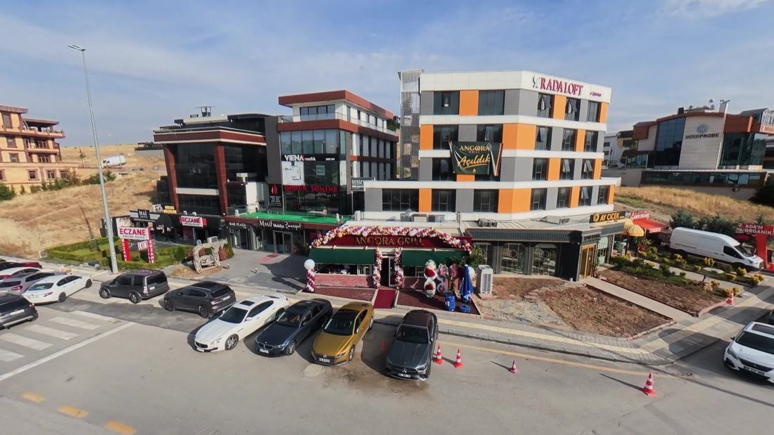 Angora Grill ve çevresi, yukarıdan görünüm